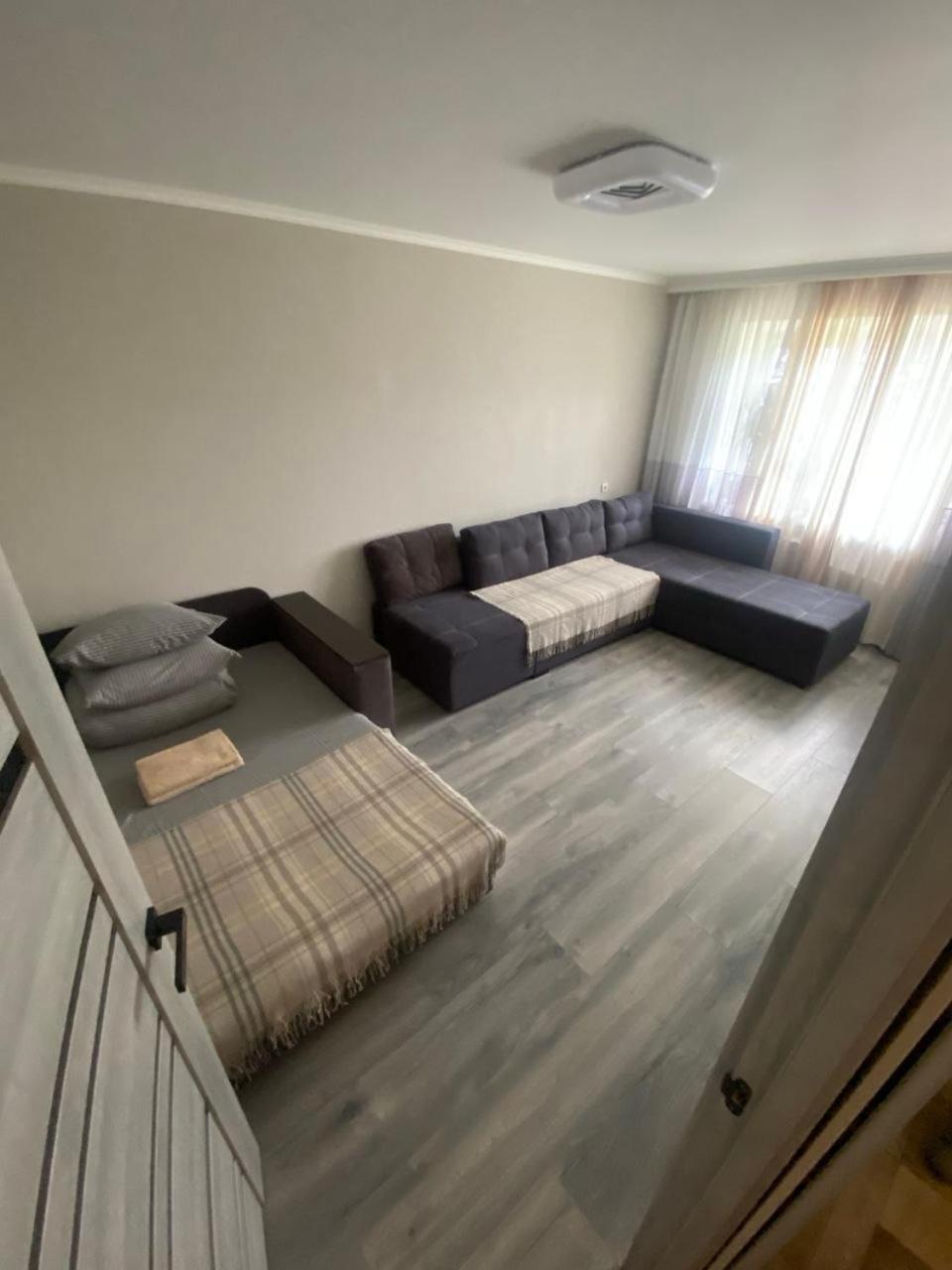 Inn Khlibodarskiy Khlibodarske Esterno foto
